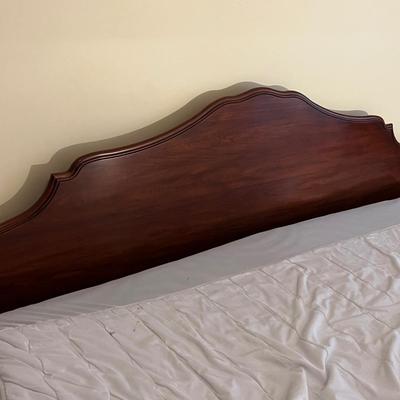 Four Poster Bed With Claw Feet and Posturepedic (PB-RG)