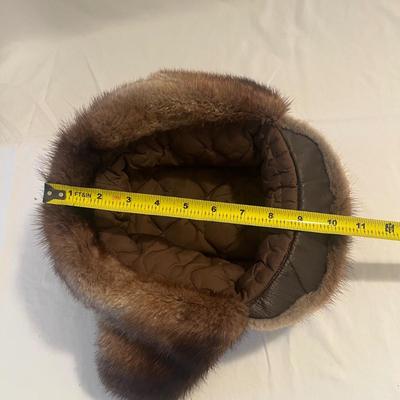 Fur Hat & Collar (LR-MG)