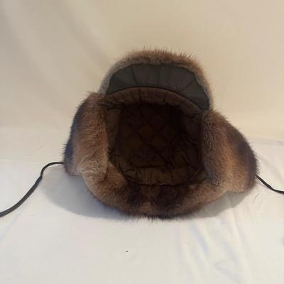 Fur Hat & Collar (LR-MG)