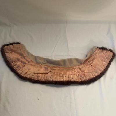 Fur Hat & Collar (LR-MG)