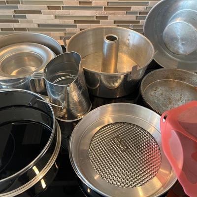 Aluminum bakeware