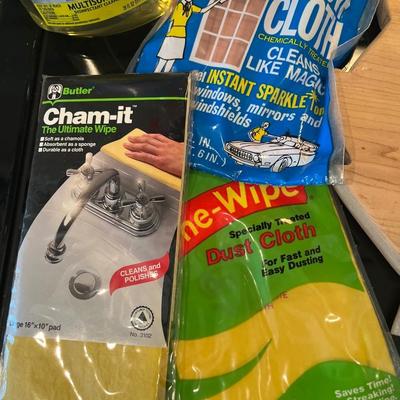 Wood pig board, cleaners & rags