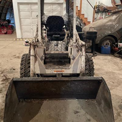 610 Melroe Bobcat in working order
