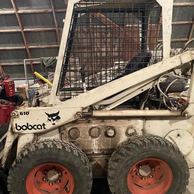 610 Melroe Bobcat in working order