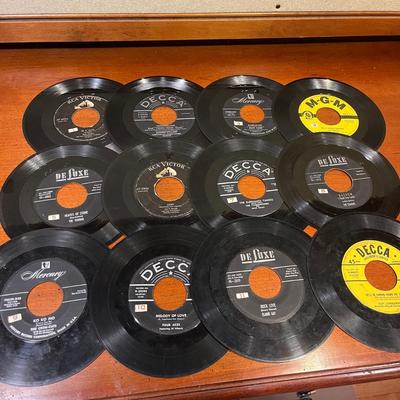 Vintage 45 Vinyl Records- Elvis, Beach Boys... (BC-MG)