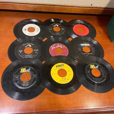 Vintage 45 Vinyl Records- Elvis, Beach Boys... (BC-MG)