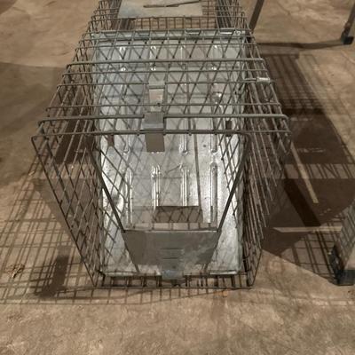 Small platform and metal trap