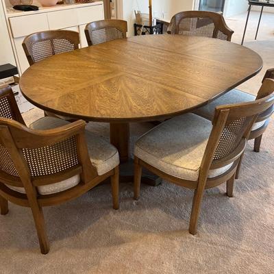 Henredon dining table & chairs (1965)