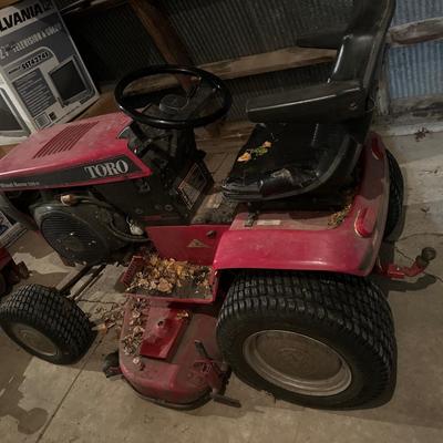 Toro Wheel Horse 520-H with snowblower attachment