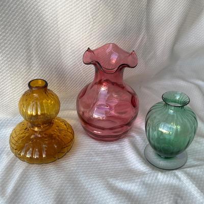 Lot 66 Art Glass vases Baccarat & Wale oil lamp