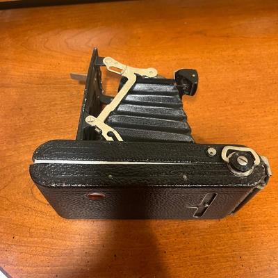 Kodak & Ansco Vintage Cameras (BC-MG)