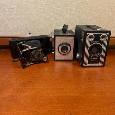 Kodak & Ansco Vintage Cameras (BC-MG)