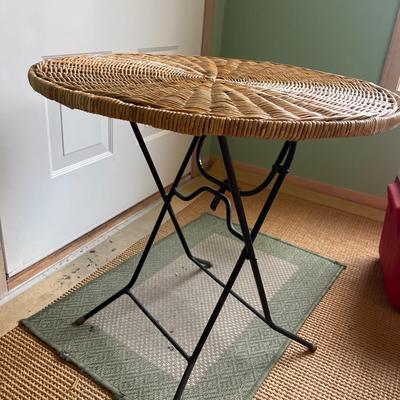 Folding wicker table & basket assortment