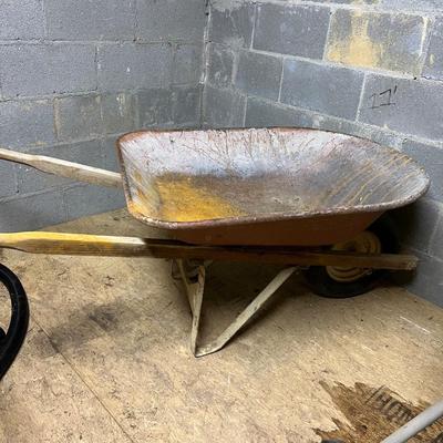Metal Wheelbarrow & Scott’s Seed Spreader (BWS-RG)
