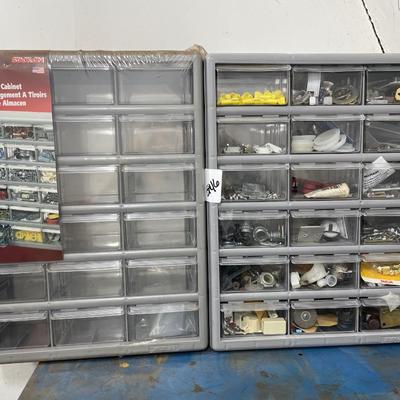 Organizers with hardware