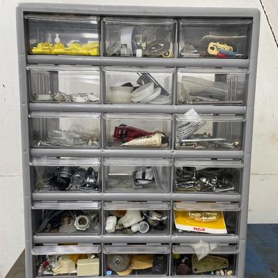 Organizers with hardware