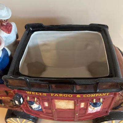2002 Wells Fargo cookie jar