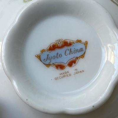 Lot 73 Bone China Cups & Saucers