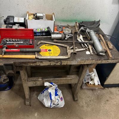 Bench Table with hardware included