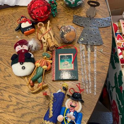 Christmas ornaments lot!