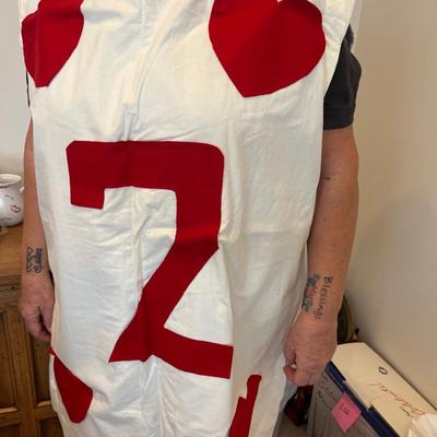 Two Card Players Costumes & Valentines decor