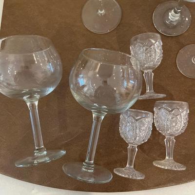 Wine glasses (assorted)