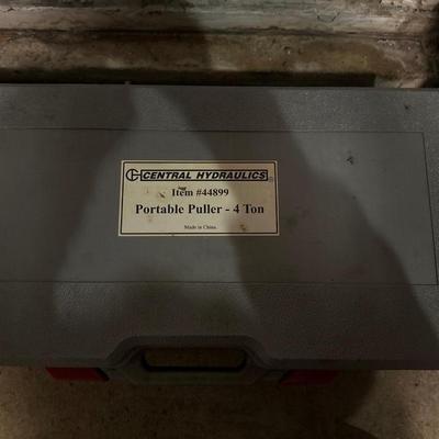 Central hydraulics, portable puller 4 ton