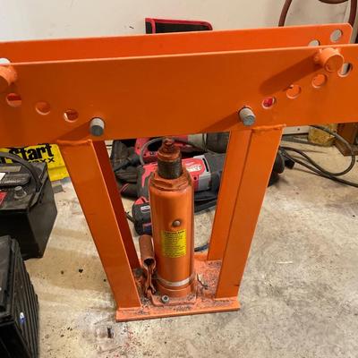 Pipe bender