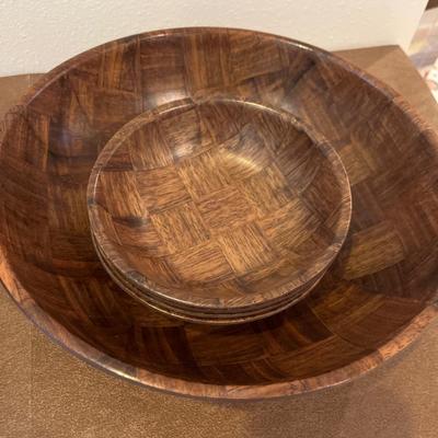 West Bend electric bean pot & faux wood salad set