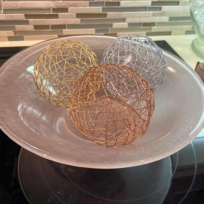 Candleholder/vase and pink bowl w/decor