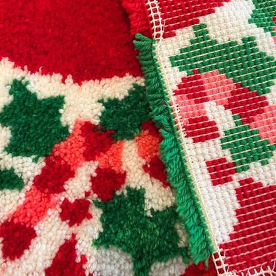 Vintage latch hook rug tree skirt