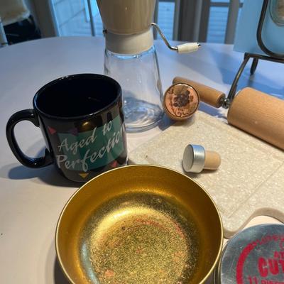 Vases & misc kitchen