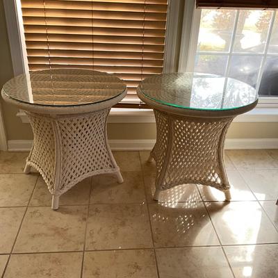 017 Pair of Like New Lloyd Flanders Grand Traverse Wicker Glass Top Tables