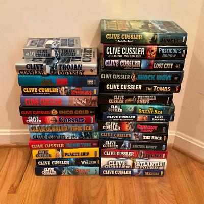 748 Lot of Clive Cussler Hard Back Books