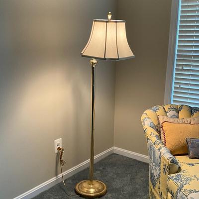 024 Vintage Brass Floor Lamp