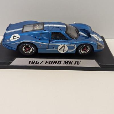 Shelby Collectibles 1967 Ford GT MK IV Diecast Model Car