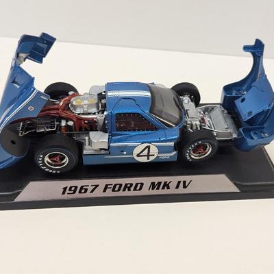 Shelby Collectibles 1967 Ford GT MK IV Diecast Model Car