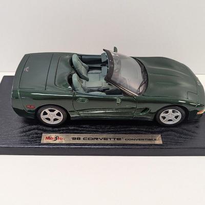 1998 Chevrolet Corvette Convertible Maisto 1:18 Die Cast