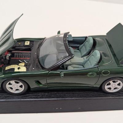 1998 Chevrolet Corvette Convertible Maisto 1:18 Die Cast