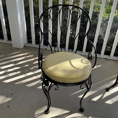 030 Vintage Wrought Iron Glass Top Outdoor Patio Table and Chairs