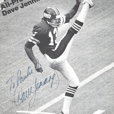 Dave Jennings signed magazine photo