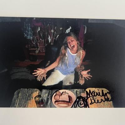 Marilyn Burns signed photo