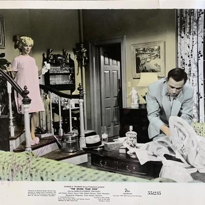 Marilyn Monroe signed photo. GFA Authenticated