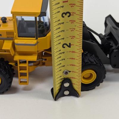 NZG 1/50 No.359 Volvo BM L 150 Wheel Loader