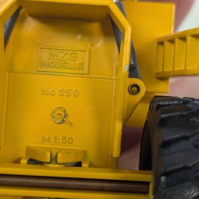 NZG 1/50 No.359 Volvo BM L 150 Wheel Loader