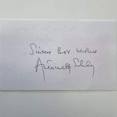 Prima ballerina Antoinette Sibley original signature