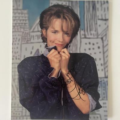 Caroline in the City Lea Thompson signed photo