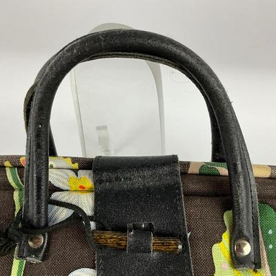 775 Svenskt Tenn Josef Frank Design Linen Weekend Bag