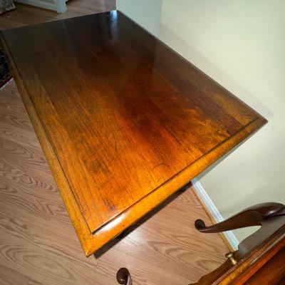 036 Pair of Vintage Mahogany Tea Tables with Pullout