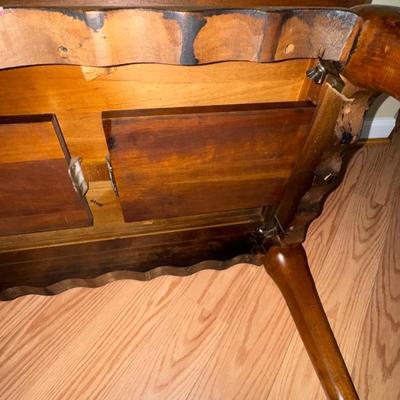 036 Pair of Vintage Mahogany Tea Tables with Pullout